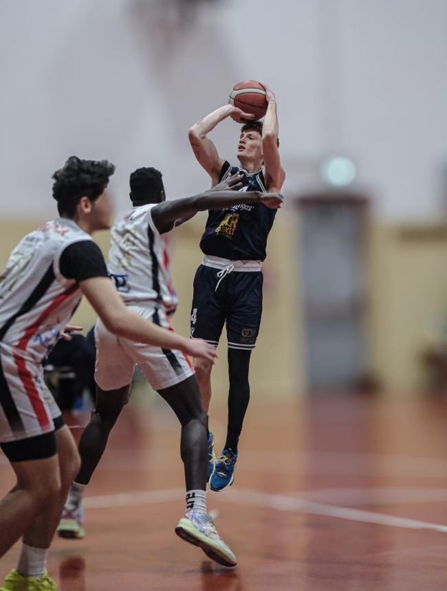 Air basket tramortisce l'Unibasket Lanciano in trasferta