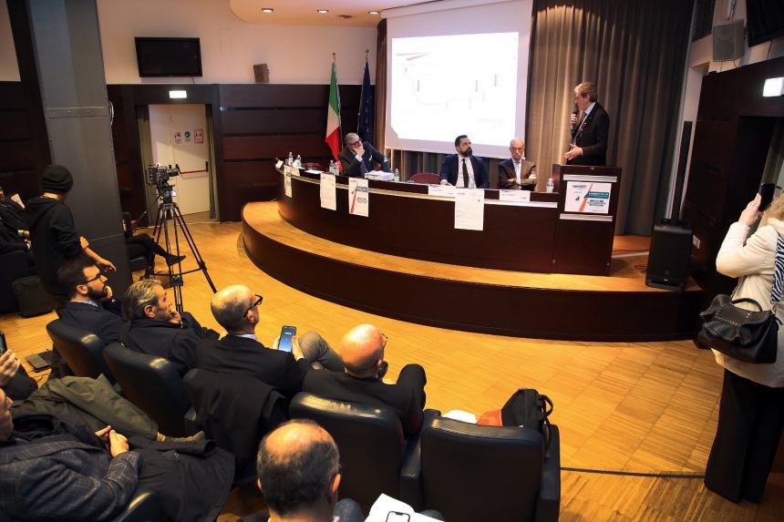 Trasporto ferroviario merci: “L’Abruzzo si candida a piattaforma logistica d’Italia”