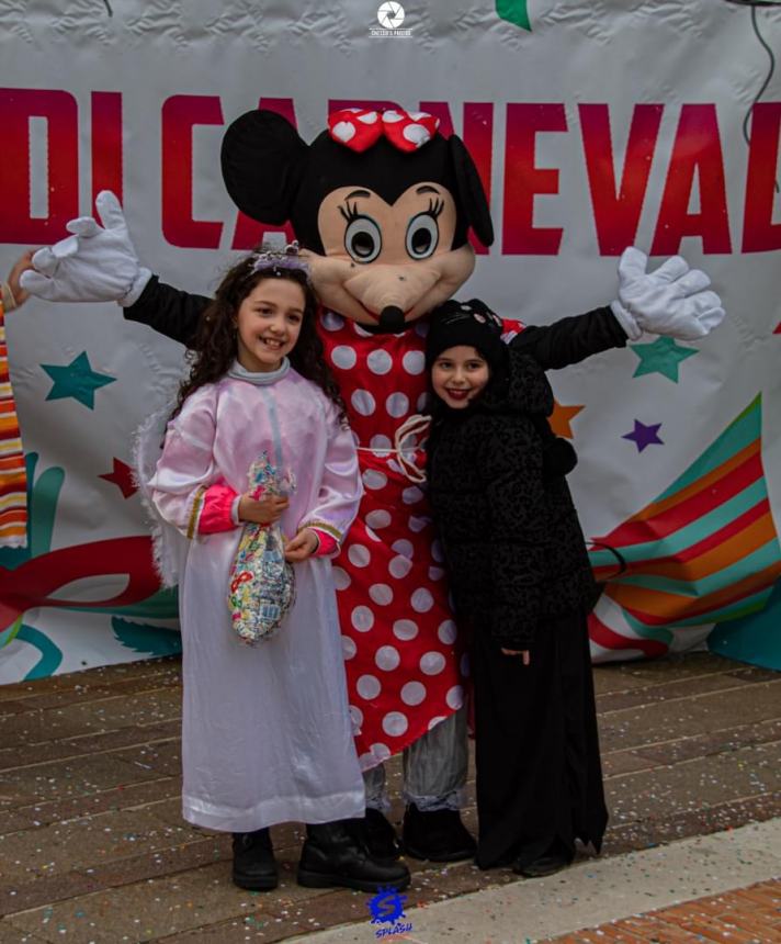 "Carnevale in piazza": Maschere, coriandoli e balli a Fresagrandinaria e Roccaspinalveti 