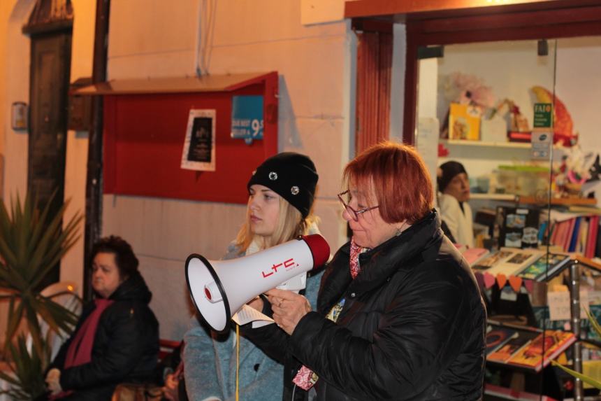 Sit-in a Vasto contro la violenza di genere: “Per una società fondata sul rispetto”