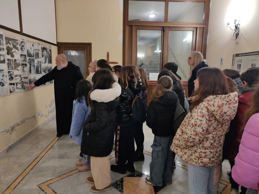 Studenti della Spataro alla scoperta del Santuario della Madonna dei Miracoli