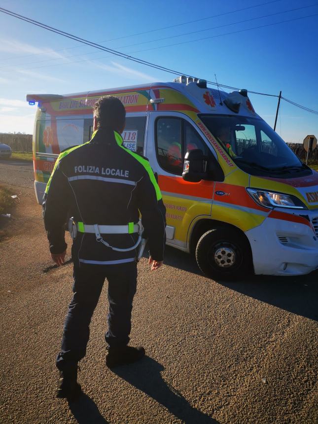 Si scontrano una macchina e un autocarro, alcuni feriti a Campomarino