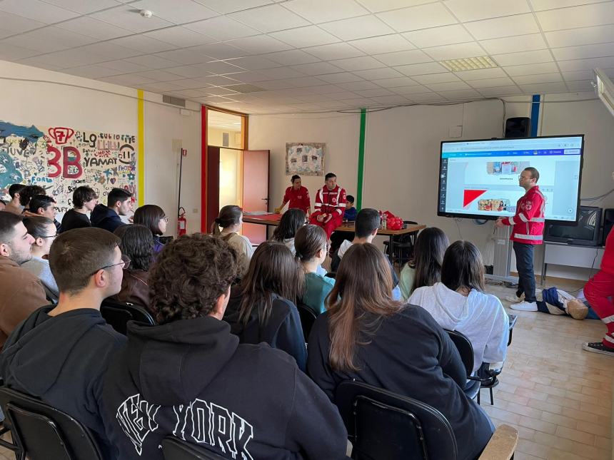 All’Ite di Casalbordino incontro con la Croce Rossa e le testimonianze dei volontari 