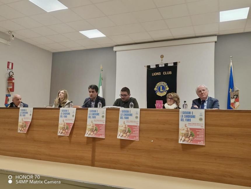 Buon riscontro al Palizzi per il convegno “I giovani e la sindrome del faro”