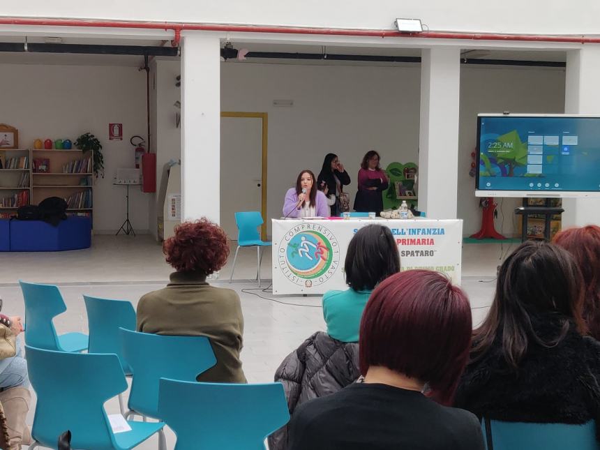 Riscontri positivi al convegno per genitori e docenti alla scuola Spataro