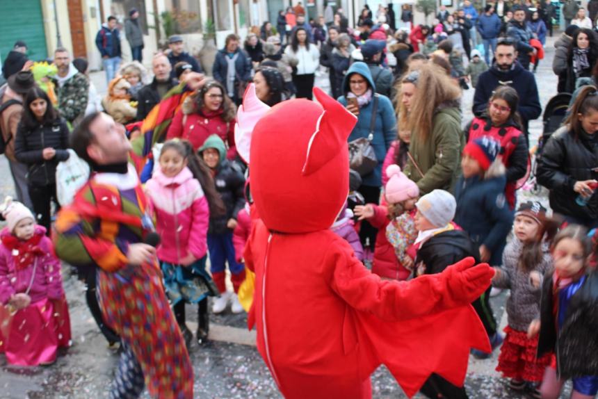 Maschere, colori e divertimento a non finire: a San Salvo si festeggia il Carnevale