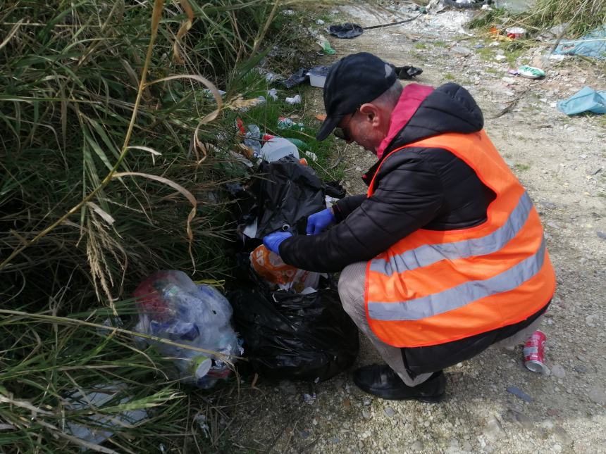 Decine di discariche abusive a Vasto: controlli a tappeto, nell'ultimo mese emessi 15 verbali