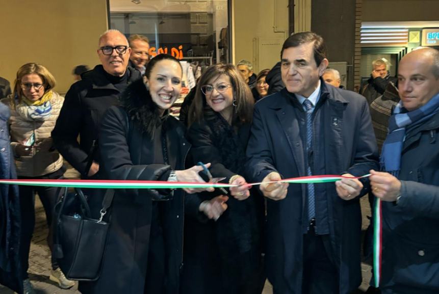 Pienone a Guardiagrele: inaugurato il comitato elettorale di Sabrina Bocchino