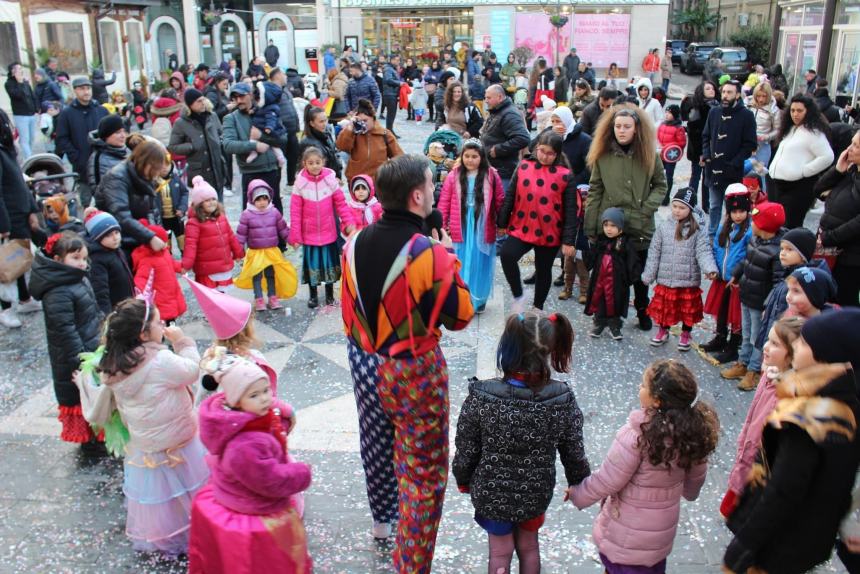 Maschere, colori e divertimento a non finire: a San Salvo si festeggia il Carnevale