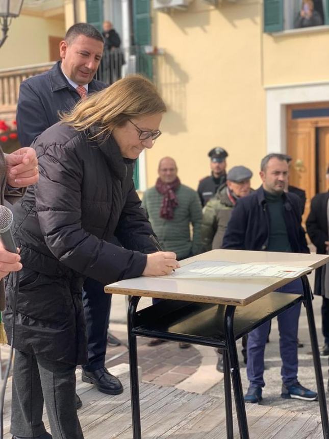 Nuova scuola Dante Alighieri: a Torino di Sangro posata la "prima pietra"