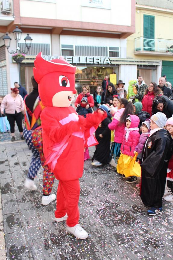 Maschere, colori e divertimento a non finire: a San Salvo si festeggia il Carnevale