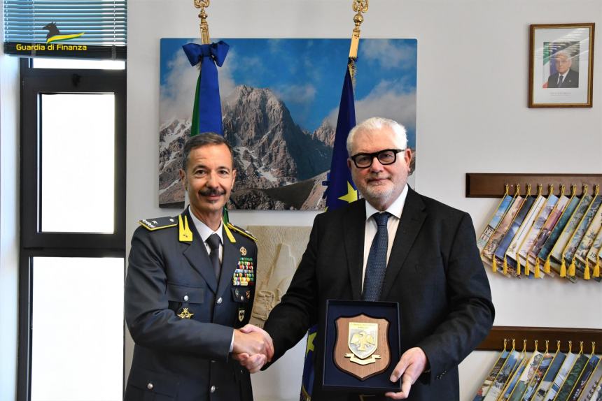  Il Procuratore Generale militare Maurizio Block in visita al Comando Aquilano