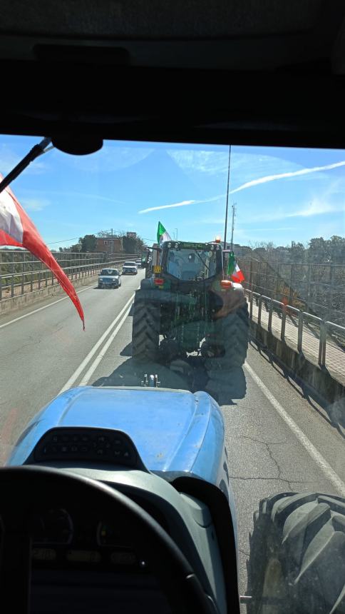 Uniti per l'Agricoltura: riparte il corteo di protesta dei trattori