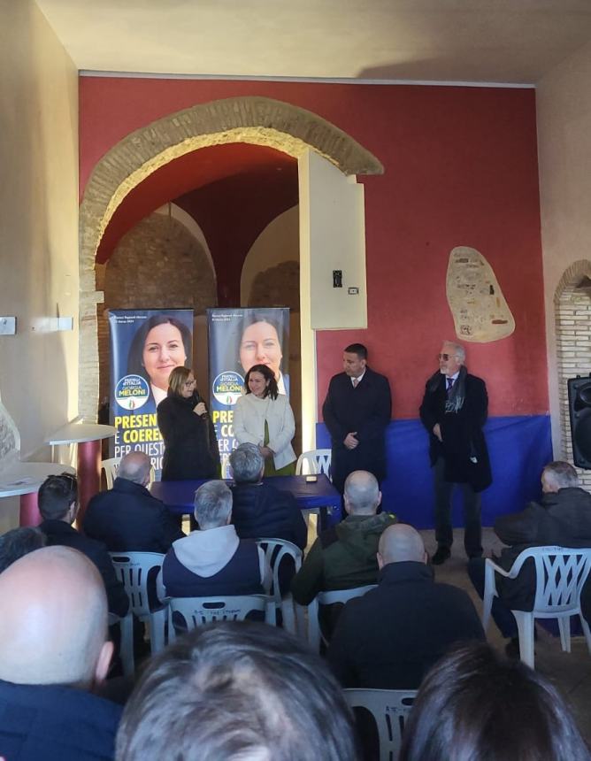 Carla Zinni inaugura sede elettorale ad Atessa: “Nessuno sarà lasciato indietro” 