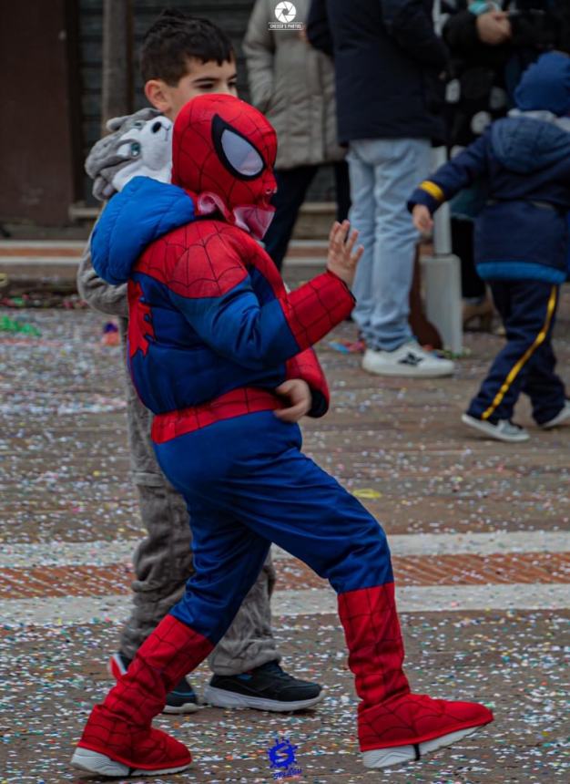 "Carnevale in piazza": Maschere, coriandoli e balli a Fresagrandinaria e Roccaspinalveti 