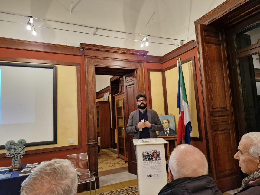 “Ibrahim Kodra, alchimista dell’Arte” in mostra a Campomarino