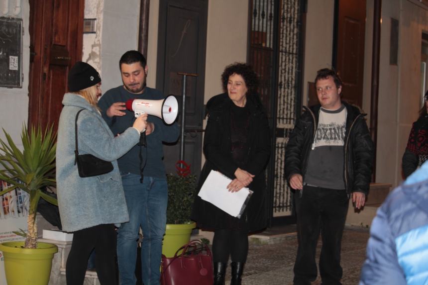 Sit-in a Vasto contro la violenza di genere: “Per una società fondata sul rispetto”