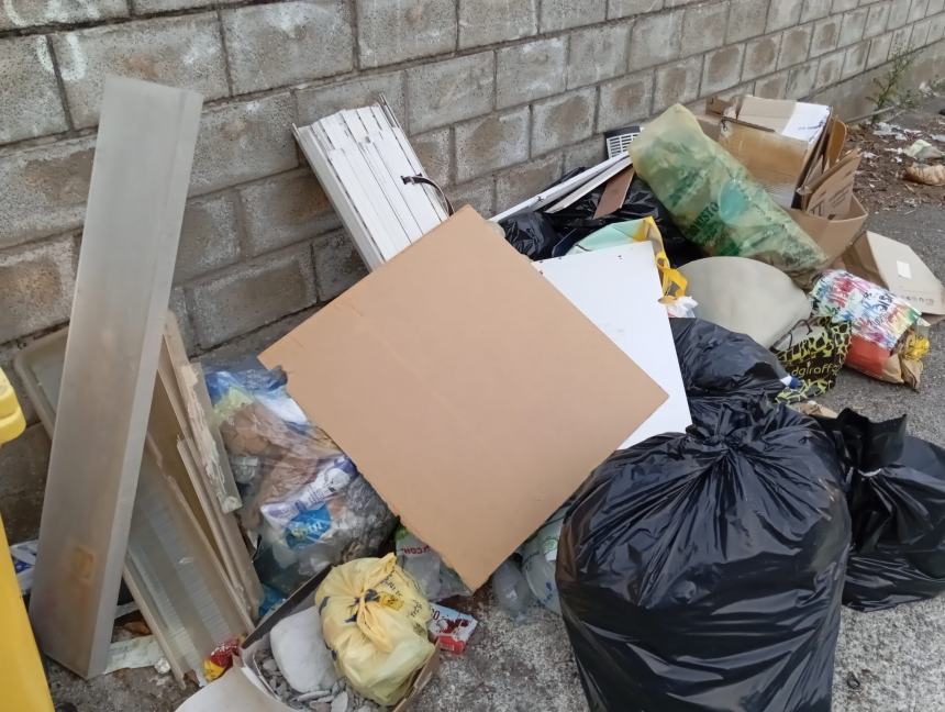 Decine di discariche abusive a Vasto: controlli a tappeto, nell'ultimo mese emessi 15 verbali