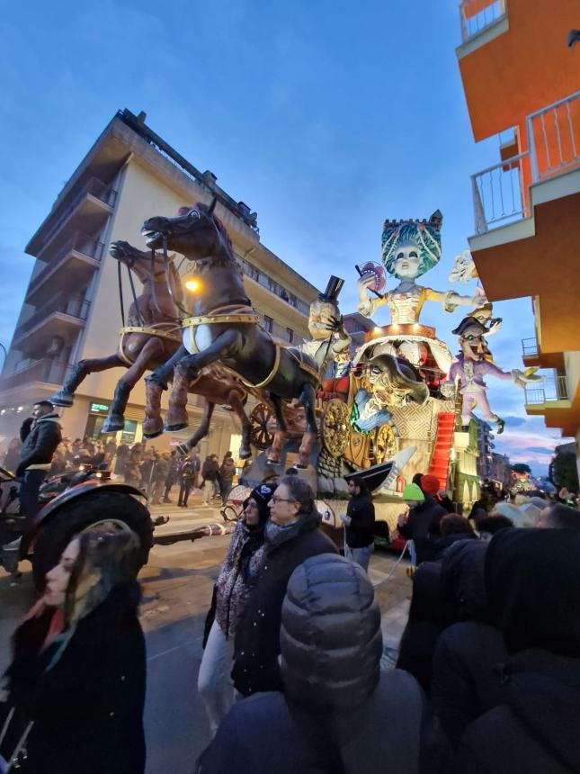 Domenica da sballo al Carnevale di Larino, Fabrizio Corona l'ospite d'eccezione