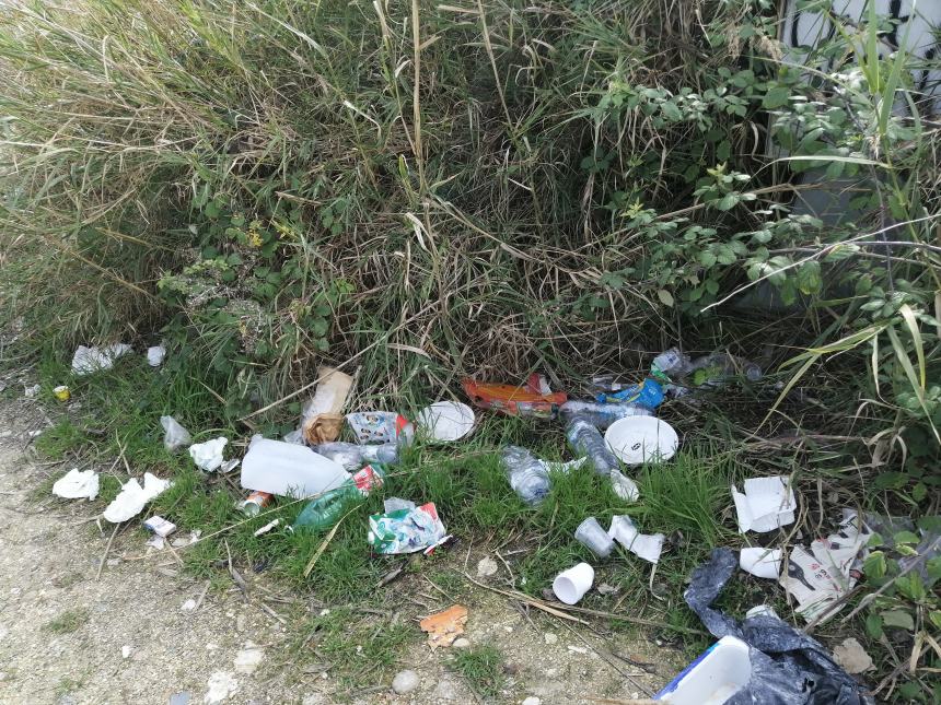 Decine di discariche abusive a Vasto: controlli a tappeto, nell'ultimo mese emessi 15 verbali