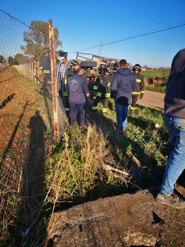 Si scontrano una macchina e un autocarro, alcuni feriti a Campomarino