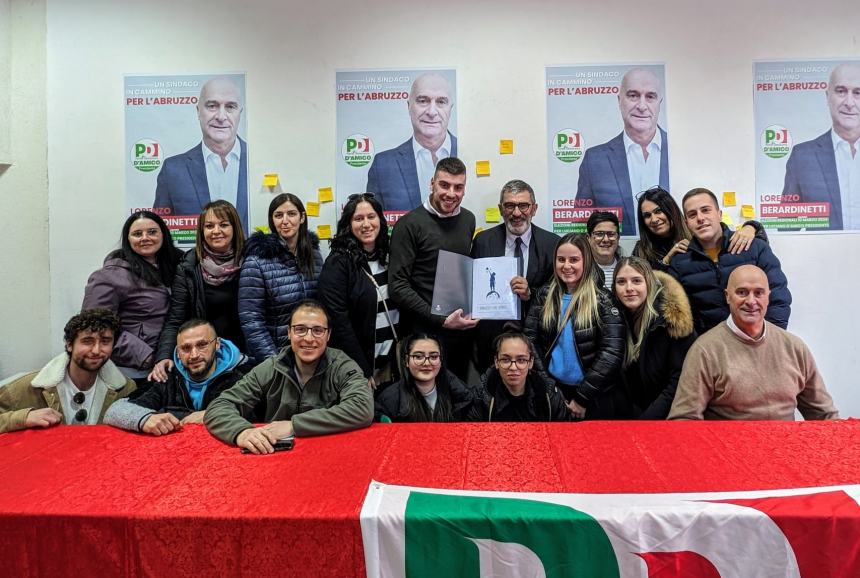 “L’Abruzzo che vorrei…”: il documento consegnato da oltre 100 giovani a Luciano d’amico