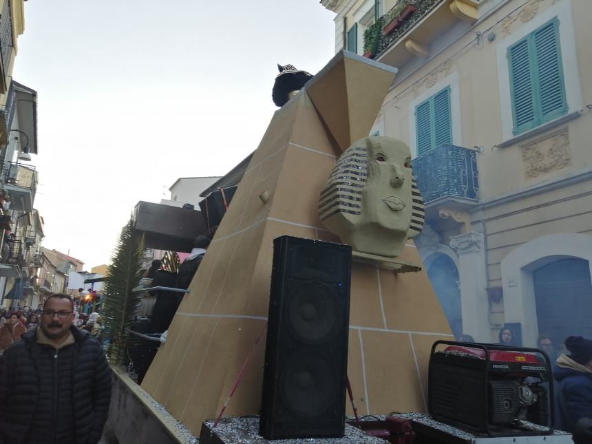 Bagno di folla al Carnevale di Scerni: "All'anno prossimo con la 50esima edizione" 