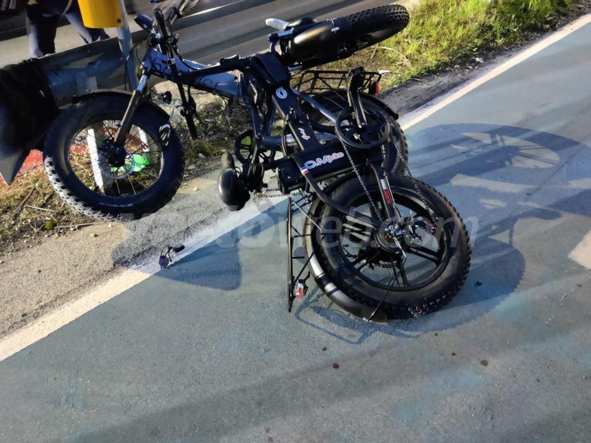 Frontale tra due bici elettriche a San Salvo Marina: feriti 2 ragazzi