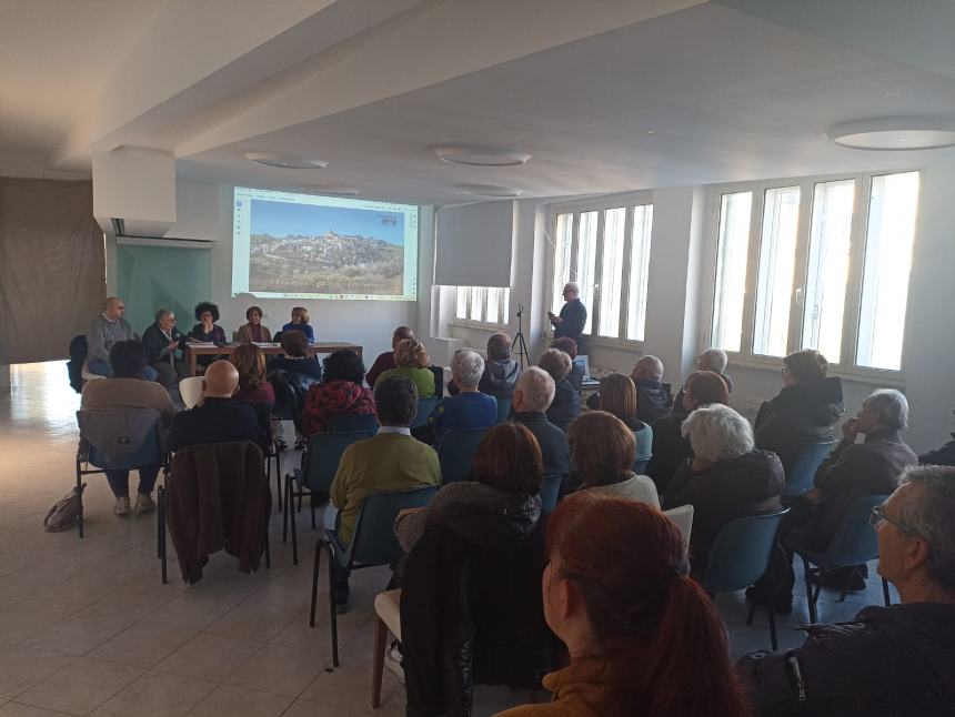 A Tavenna "Ritratti di tre donne molisane"