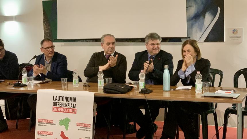 “È un’autonomia differenziata che spacca l’Italia in due tra cittadini di serie A e B”