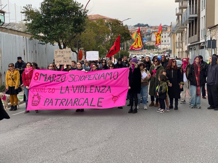 Un "Otto marzo" di protesta, lo sciopero dell'Usb lavoro privato