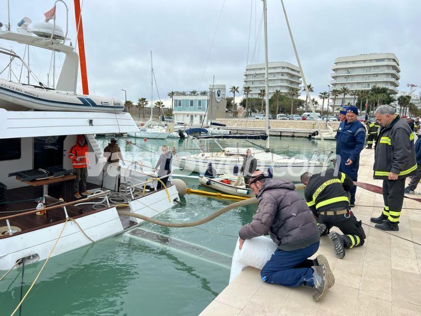 Yacht rischia di affondare al porto turistico di San Salvo Marina