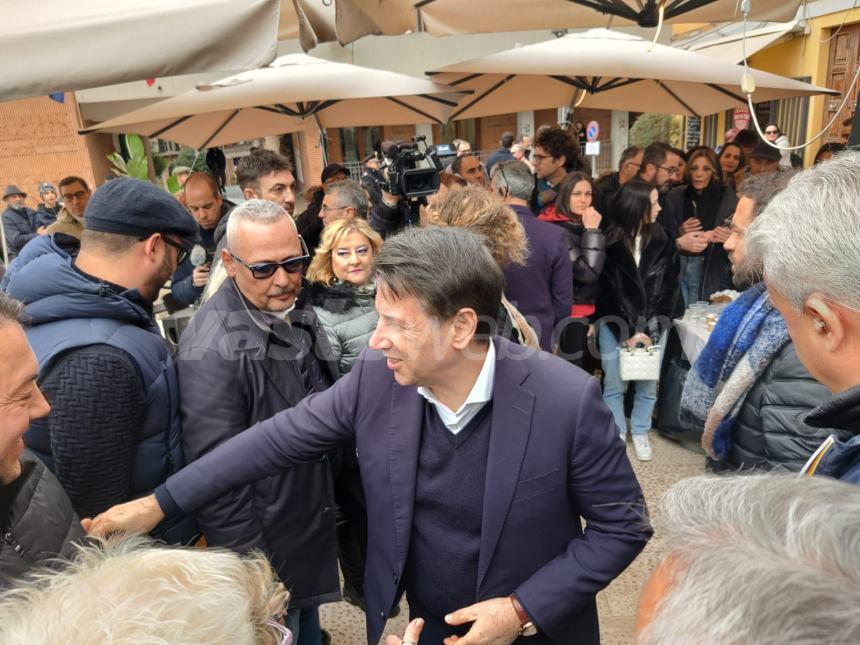 Conte a Vasto: "In Abruzzo cure sanitarie inadeguate, autonomia differenziata un disastro"