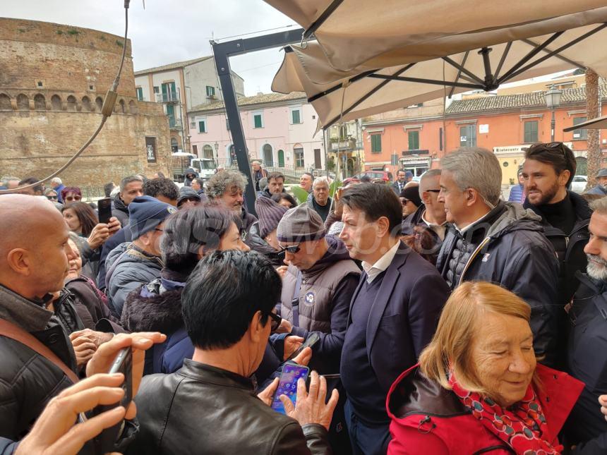 Conte a Vasto: "In Abruzzo cure sanitarie inadeguate, autonomia differenziata un disastro"