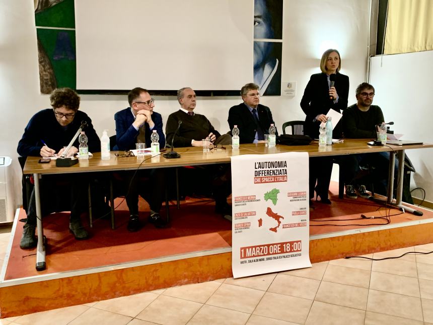 “È un’autonomia differenziata che spacca l’Italia in due tra cittadini di serie A e B”