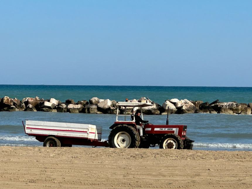 Anche le spiagge libere "in ordine" per accogliere i turisti a Pasqua