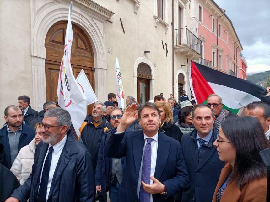 Conte in Abruzzo: “La sanità al centro dell’agenda politica del movimento”