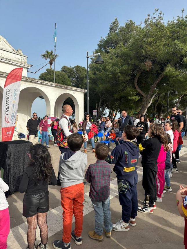 In tantissimi a Vasto Marina per la “Caccia all’uovo”