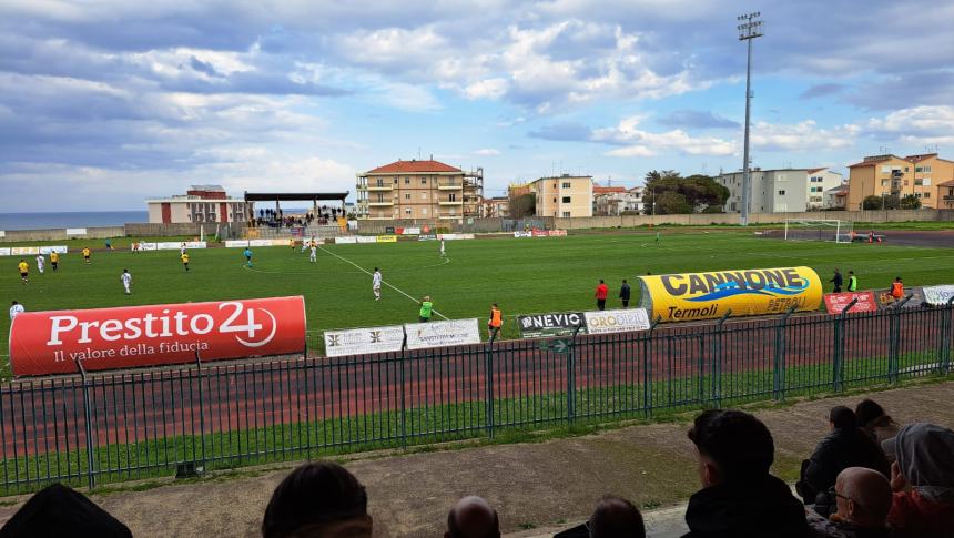 Un gol per tempo al Notaresco e il Termoli 1920 "virtualmente" entra in zona salvezza