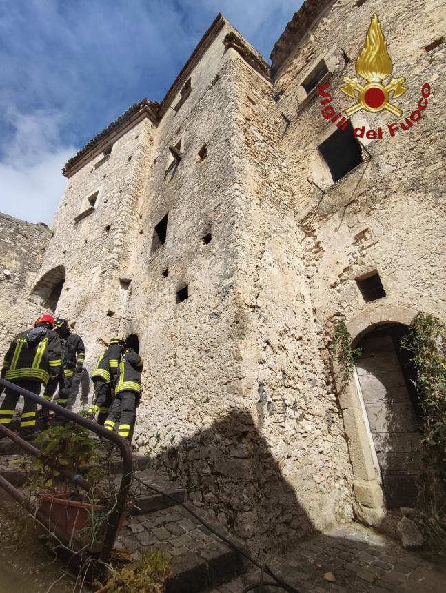 Incendio nel centro storico, fondamentale la presenza degli idranti