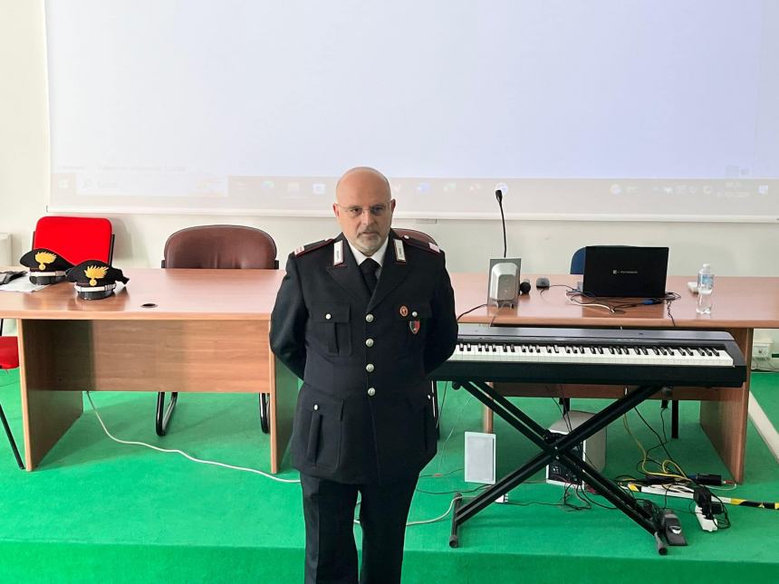 Studenti di Santa Croce a lezione di legalità con l'Arma dei Carabinieri