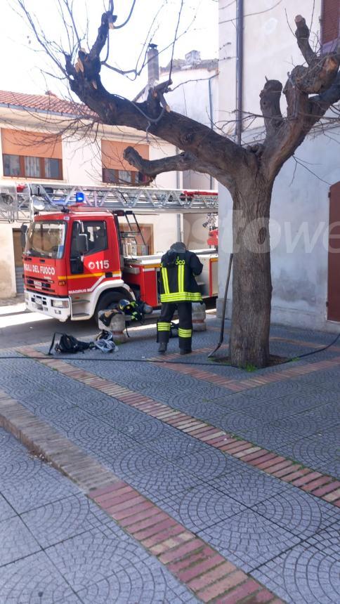 Principio di incendio in un'abitazione a Villalfonsina in Corso del Popolo