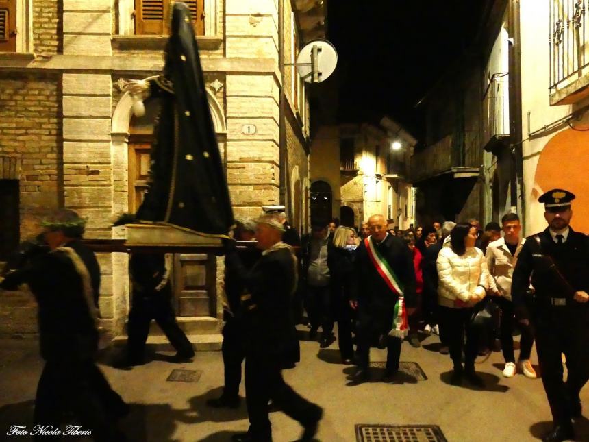 A Casalbordino sulle note del “Miserere” celebrata la processione del Venerdì Santo