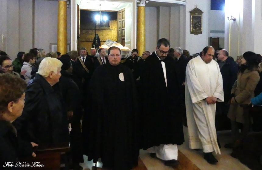 A Casalbordino sulle note del “Miserere” celebrata la processione del Venerdì Santo