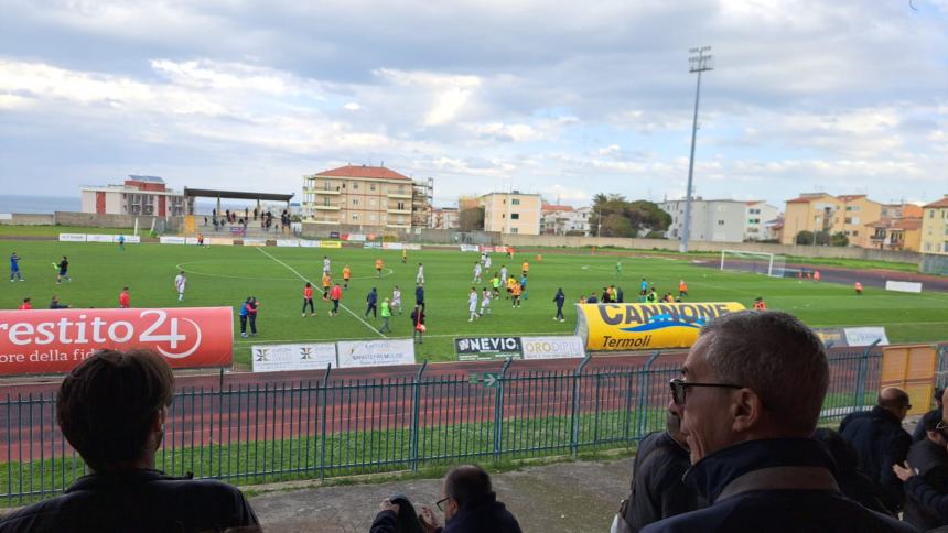 Un gol per tempo al Notaresco e il Termoli 1920 "virtualmente" entra in zona salvezza