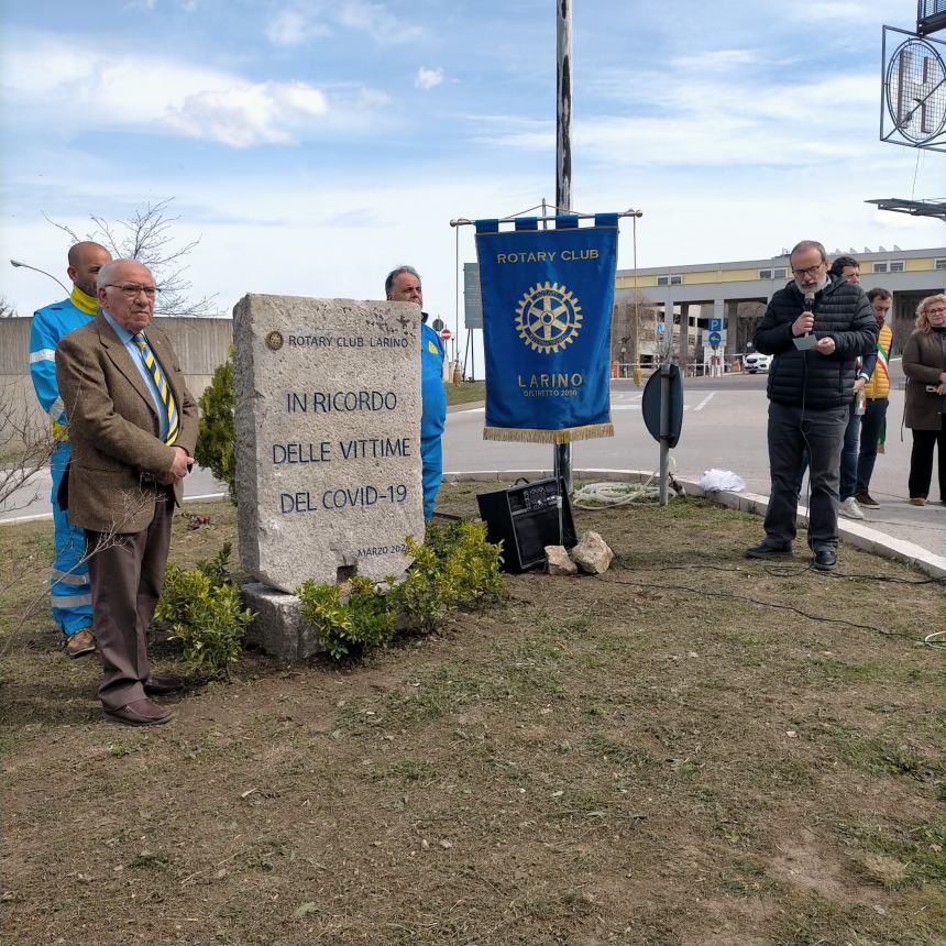 A Larino una stele per ricordare le vittime del Covid-19