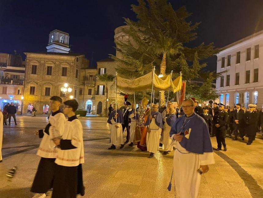 Rinnovata a Vasto la Festa della Sacra Spina tra la Santa Messa e processione