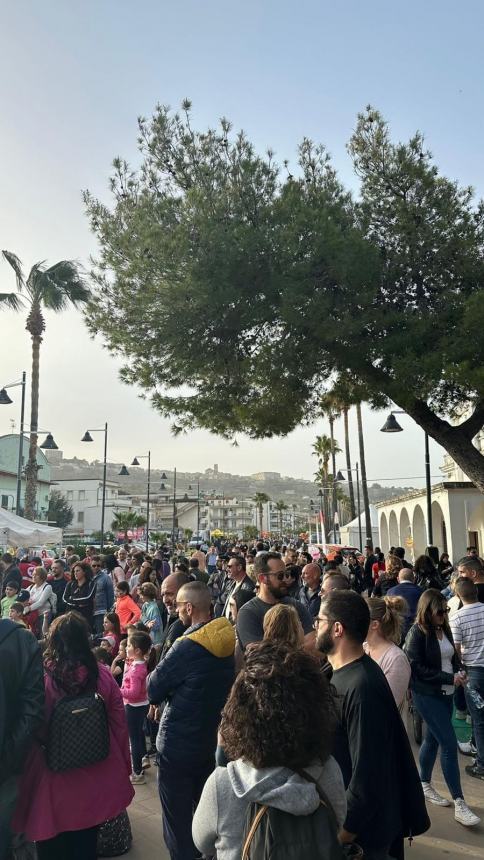 In tantissimi a Vasto Marina per la “Caccia all’uovo”