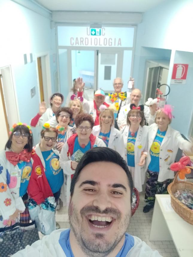 Palme benedette per tutti, uova di Pasqua per i bambini e per tutti i reparti,