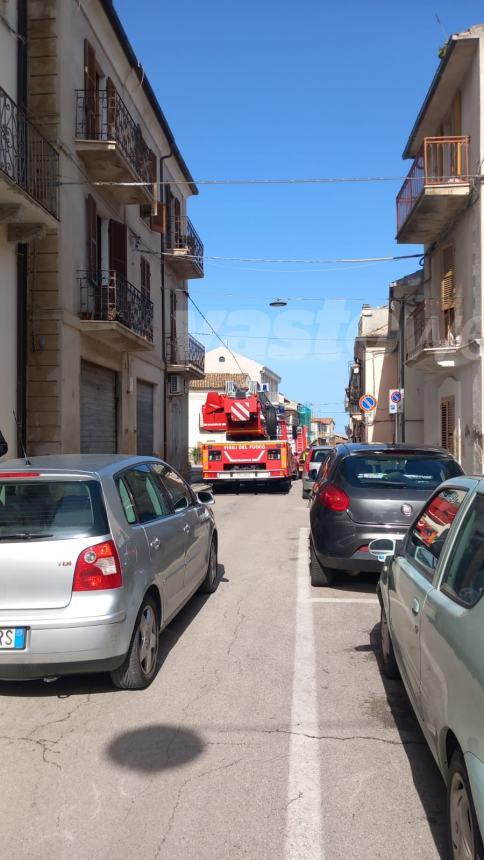 Principio di incendio in un'abitazione a Villalfonsina in Corso del Popolo